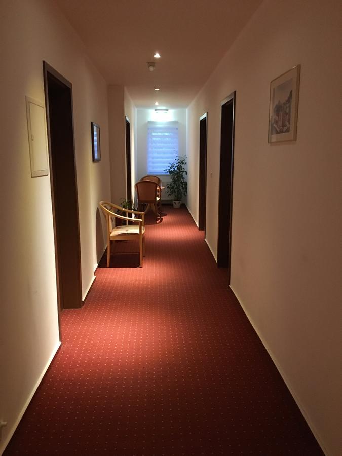 皮革博物馆酒店 奥芬巴赫 外观 照片